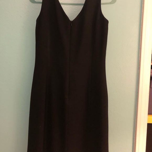 Who doesn’t need a LBD! - Picture 2 of 3